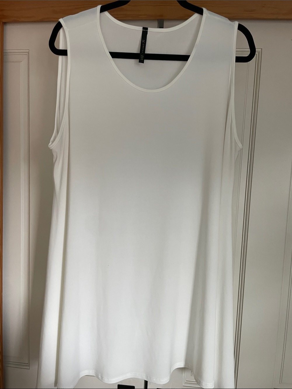Classic White Sleeveless Tunic Tank Top - Versatile Women's Layering Piece S XXL - Picture 4 of 6